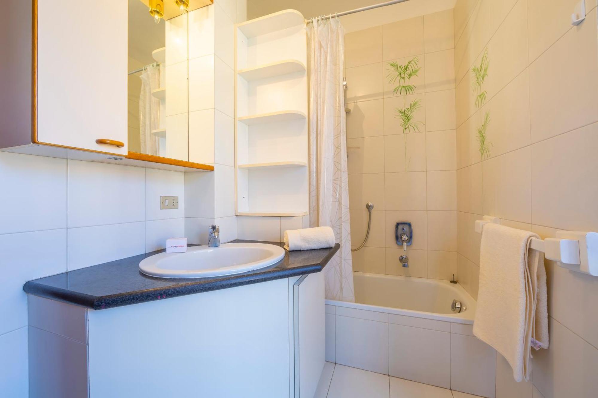 Appartamento Gaya Stresa Center - Happy Rentals Bagian luar foto